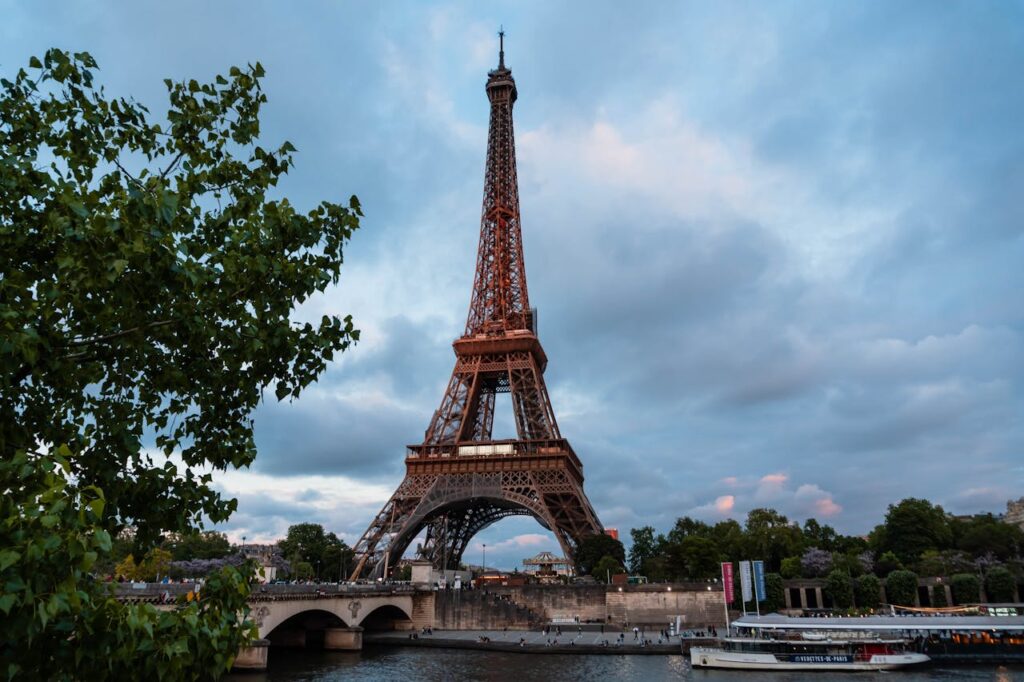 Guia Completo para Visitar a Torre Eiffel