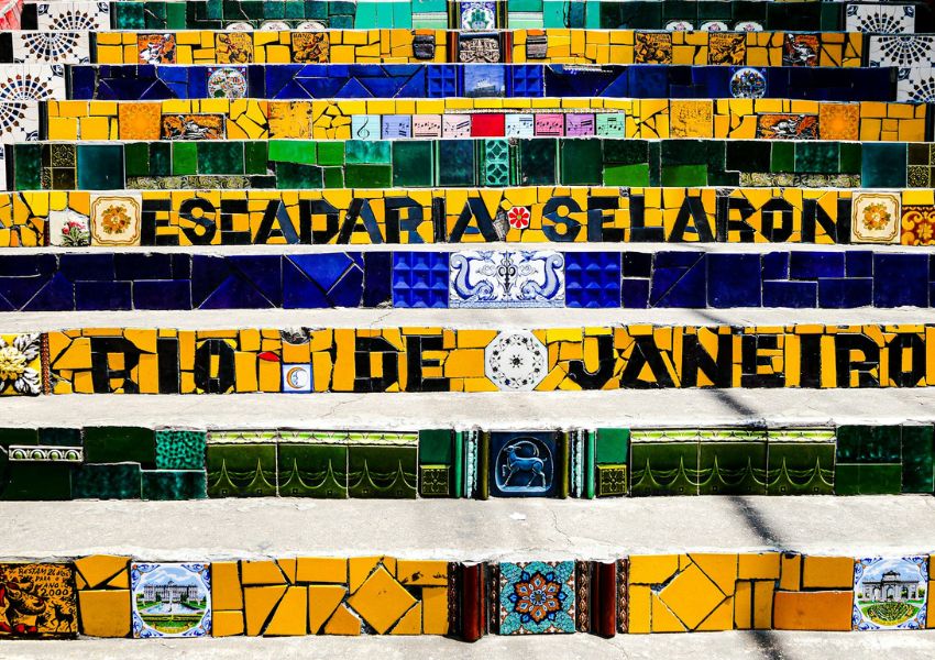Escadaria Selarón, um Mosaico de Cores e Histórias