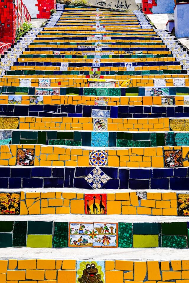 Escadaria Selarón, um Mosaico de Cores e Histórias